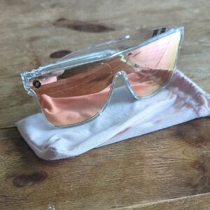 Stylish Clear Sunglasses with Pink Lenses